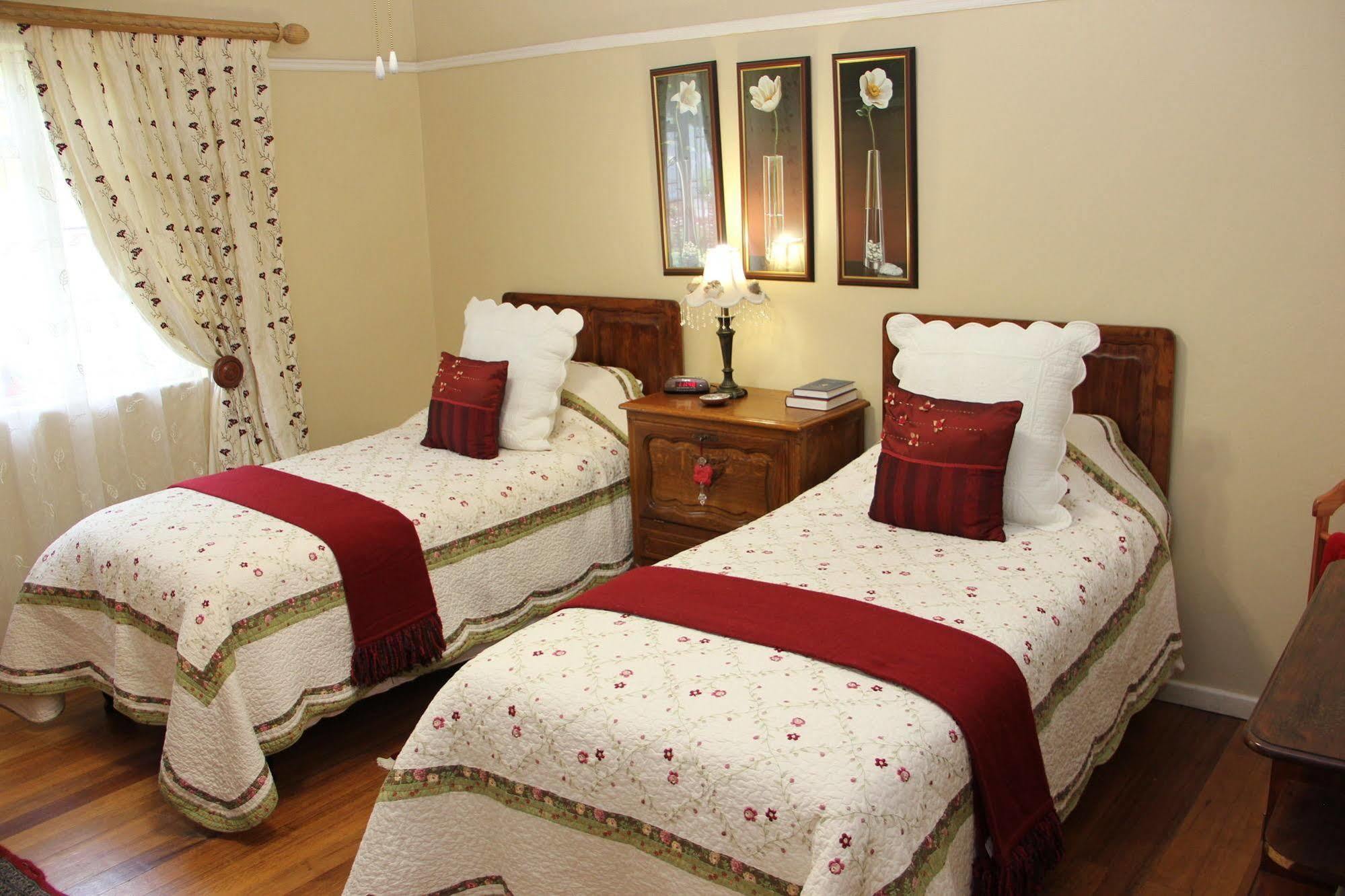 Graaff-Reinet Beau & I Bed & Breakfast エクステリア 写真