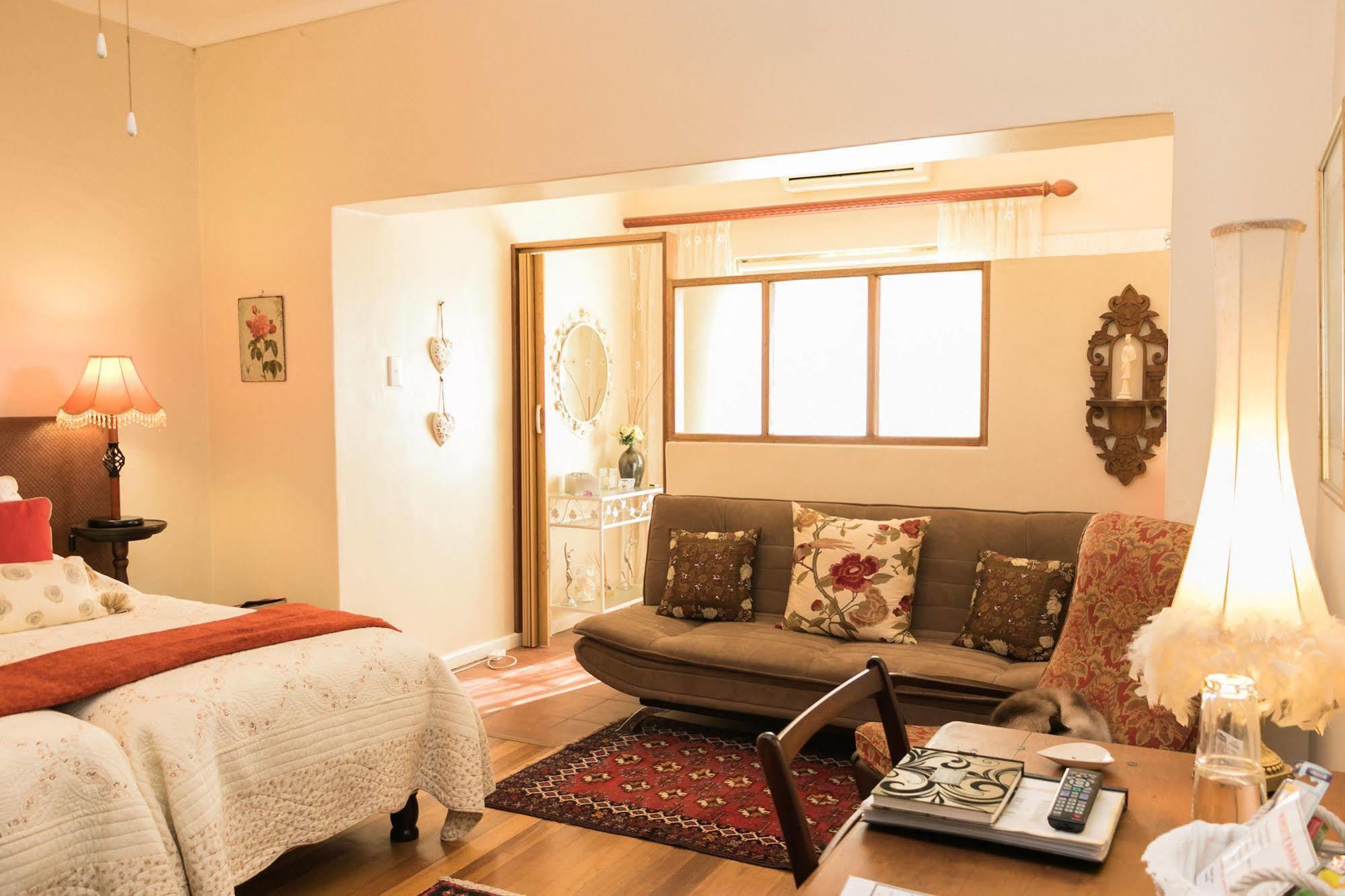 Graaff-Reinet Beau & I Bed & Breakfast エクステリア 写真